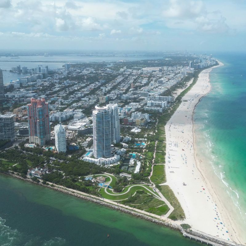 Mary Venegas | Mercado Local: Compra, Venta y Renta